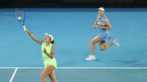 大谷翔平全票当选美联 MVP，单季达成 46 轰、100 打点及 9 胜的非人类数据